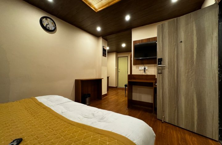 Standard Double Bedded Room